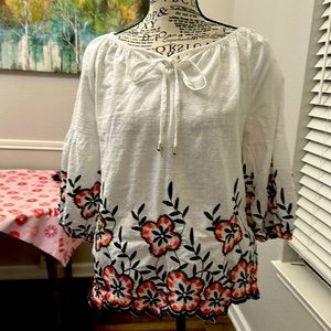 Gently used shirt by kindred size small, embroidered